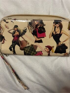 Stylish Beige print zip, wallet